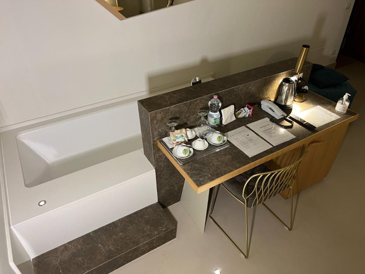 Euvodia Luxury Rooms ماتيرا المظهر الخارجي الصورة